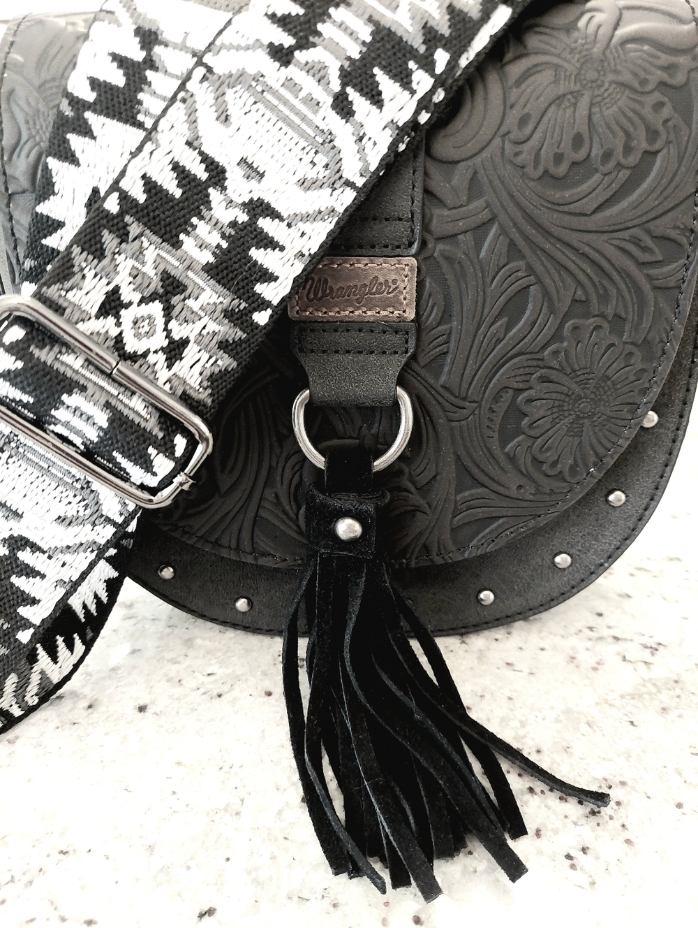 Wrangler Western Embossed Saddle Crossbody Bag - Picture 12 of 13